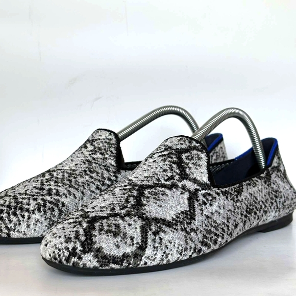 NIB Rothy’s Almond Loafer, Python print, size 10.5 - Picture 4 of 9